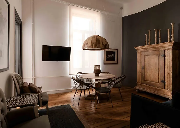 Art Pantheon - Suites & s